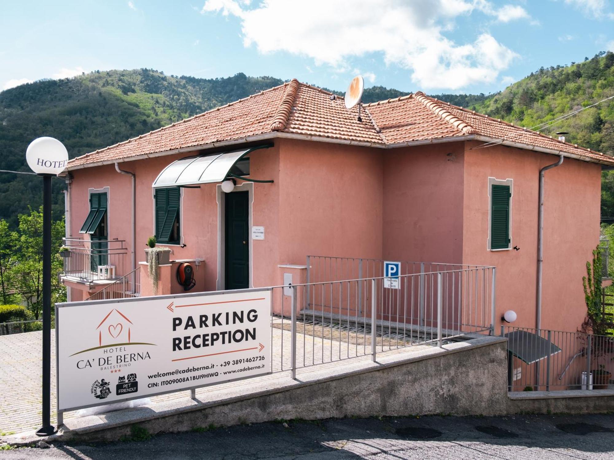 Hotel Ca' De Berna Balestrino Exterior photo